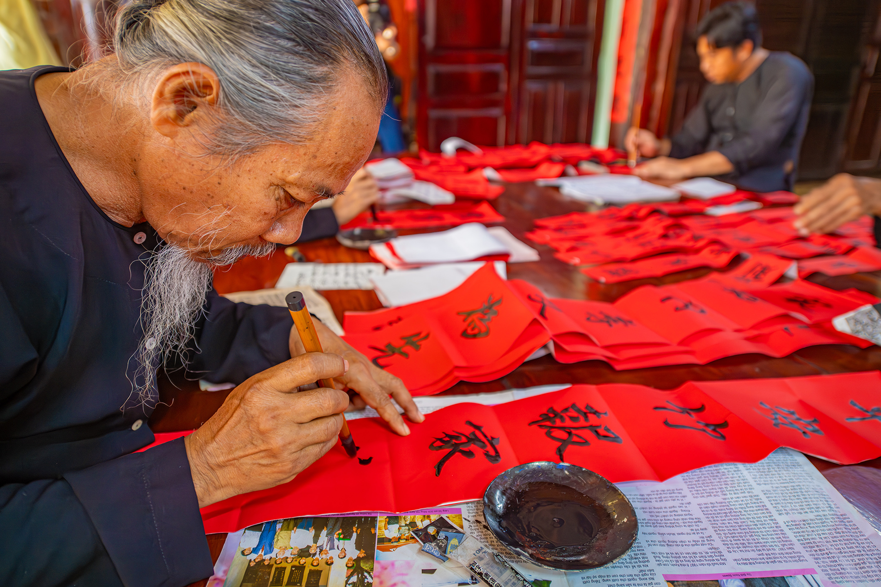 Viết liễn ngày xuân - Tác phẩm đạt top 50 trong cuộc thi Vietnam Snap by Sony